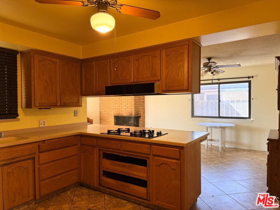 309 Pilot Avenue Bakersfield, CA 93308 - Photo 6 of 11