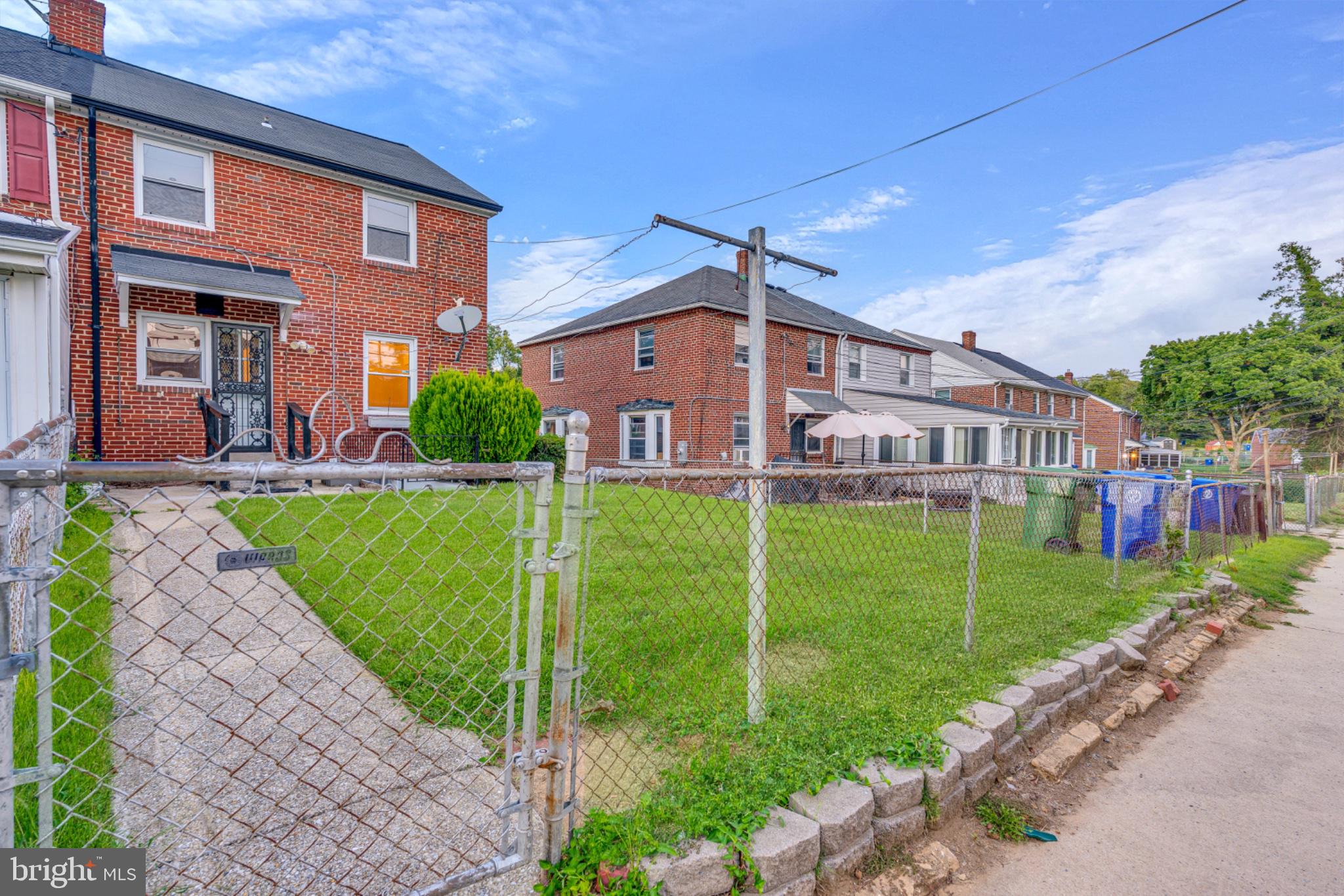 4513 Rokeby Road Baltimore, MD 21229 - Photo 35 of 38 Fenced rear yard