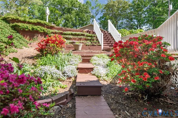 $489,000 | 1119 Elmwood Drive, Colonial Heights, VA 23834