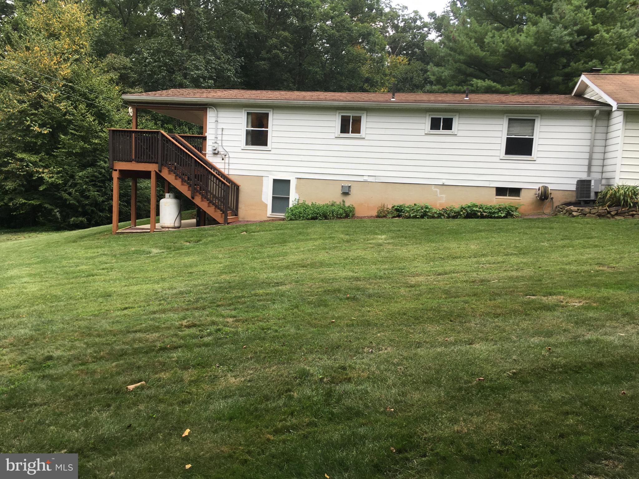165 Mountain Road Denver, PA 17517 - Photo 22 of 37 back of the house