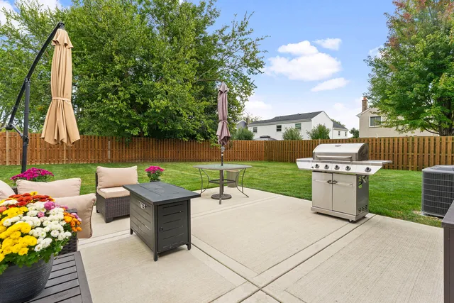 $499,000 | 307 Albright Court, Vernon Hills, IL 60061