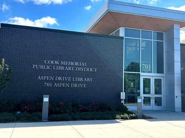 $499,000 | 307 Albright Court, Vernon Hills, IL 60061