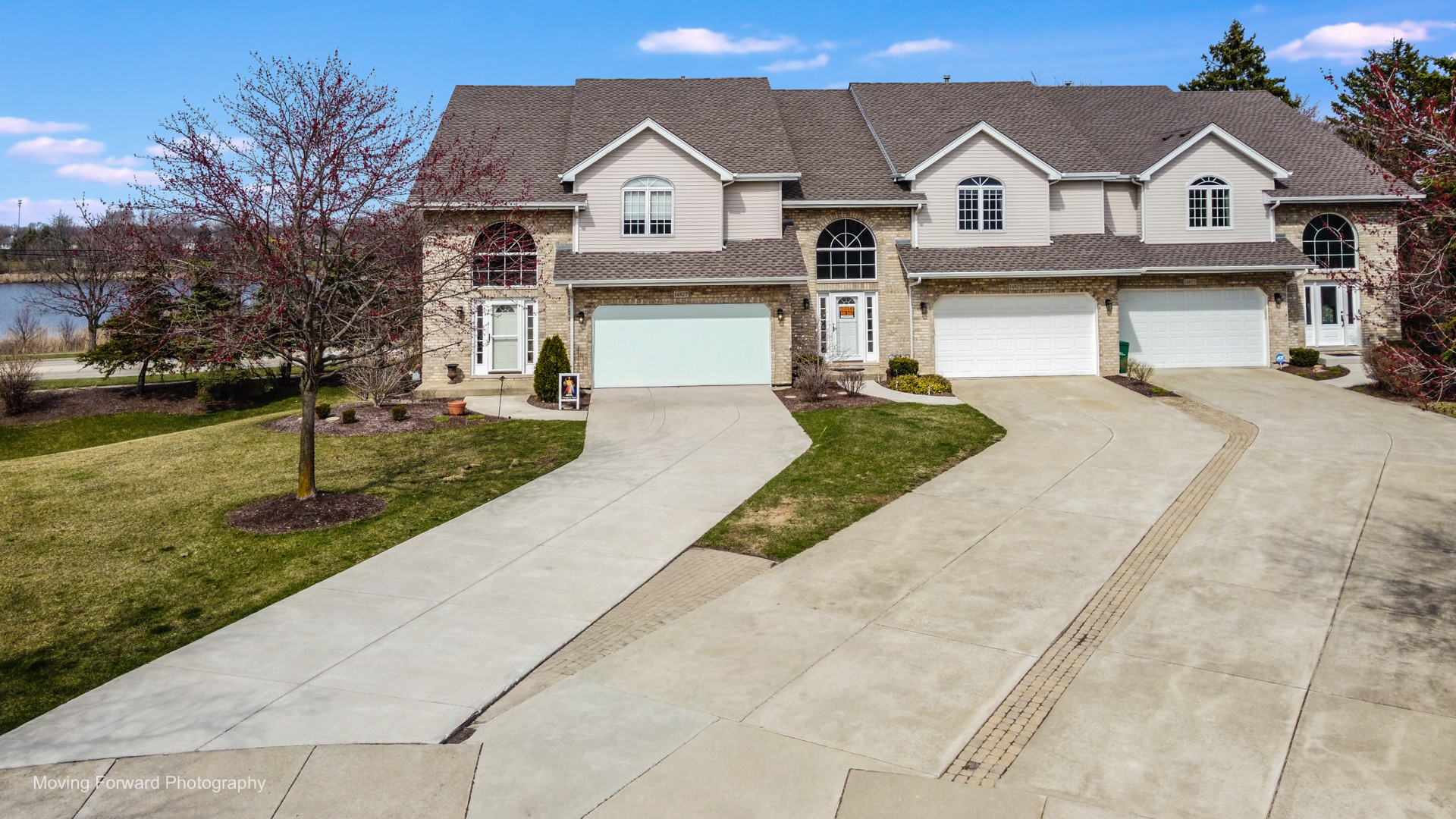 14825 Steven Court Lemont, IL 60439 - Photo 3 of 50 a view of house with garden