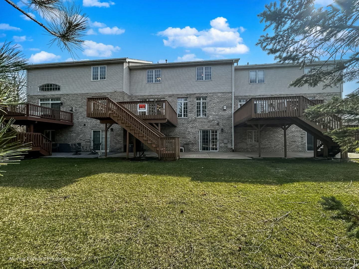 14825 Steven Court Lemont, IL 60439 - Photo 41 of 50 a front view of a house with garden