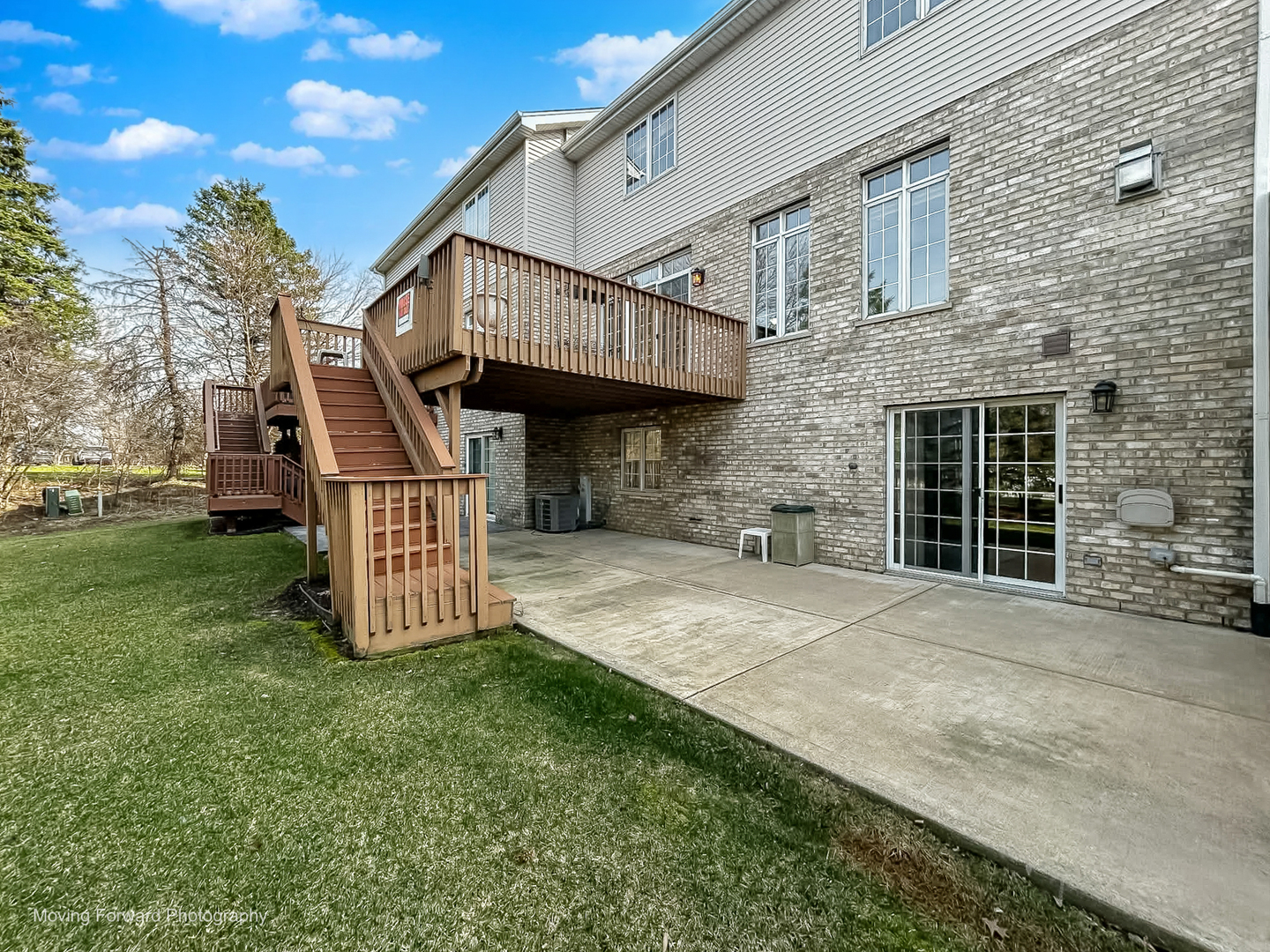 14825 Steven Court Lemont, IL 60439 - Photo 48 of 50 a front view of a house with garden