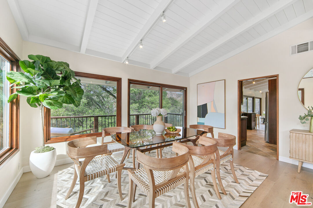 25659 Aline Way Calabasas, CA 91302 - Photo 11 of 26