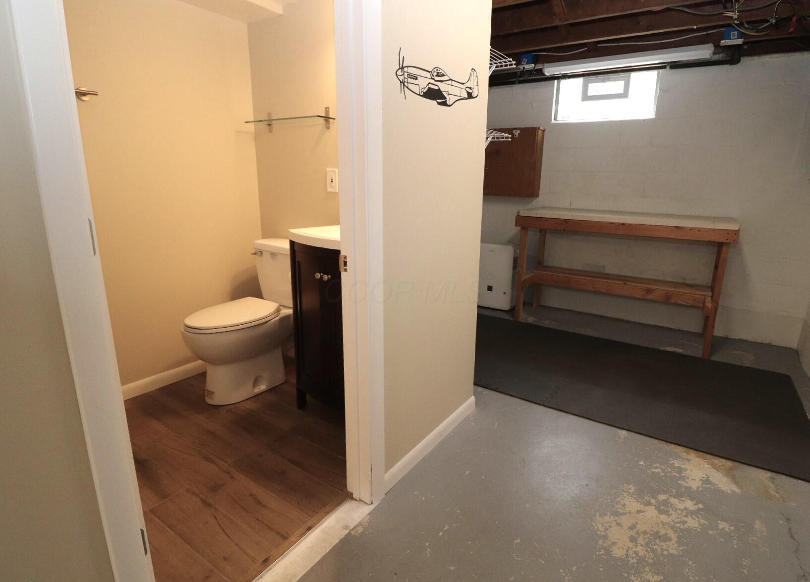 1950 Langham Road Columbus, OH 43221 - Photo 38 of 56 2nd full bathroom in lower level