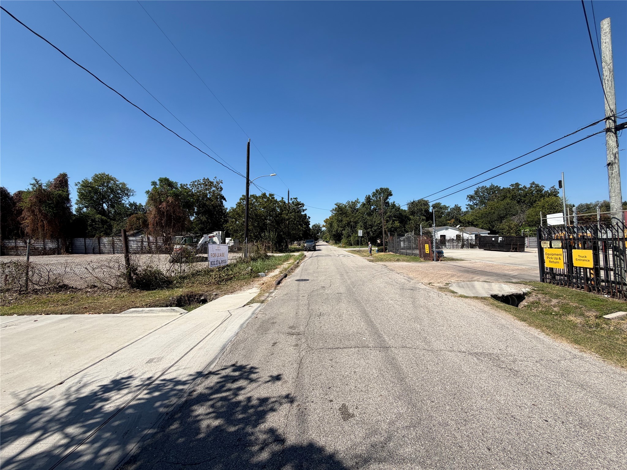 0 Dillard Street Houston, TX 77091 - Photo 3 of 6 a view of street with houses