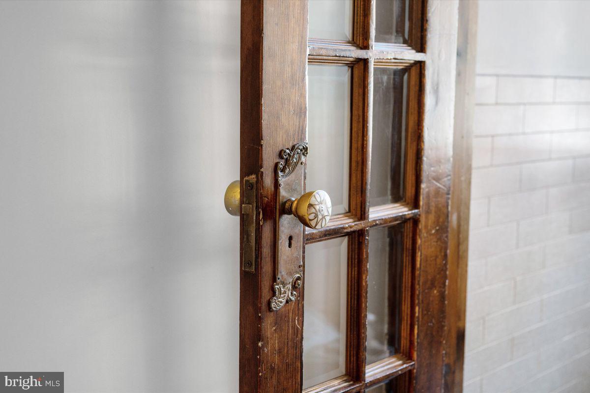 516 Reed Street Philadelphia, PA 19147 - Photo 5 of 31