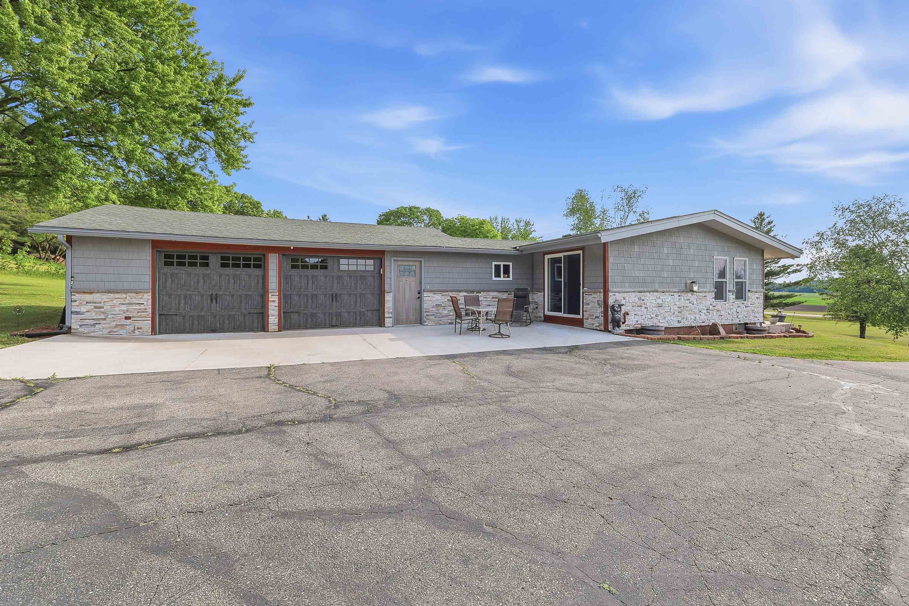 N1531 County B Coloma, WI 54930 - Photo 1 of 40