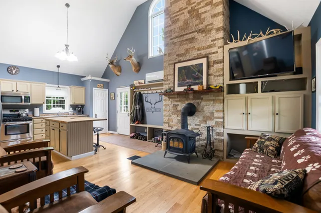 $468,000 | 164 Holbrook Hill Road, Stratford, NH 03590