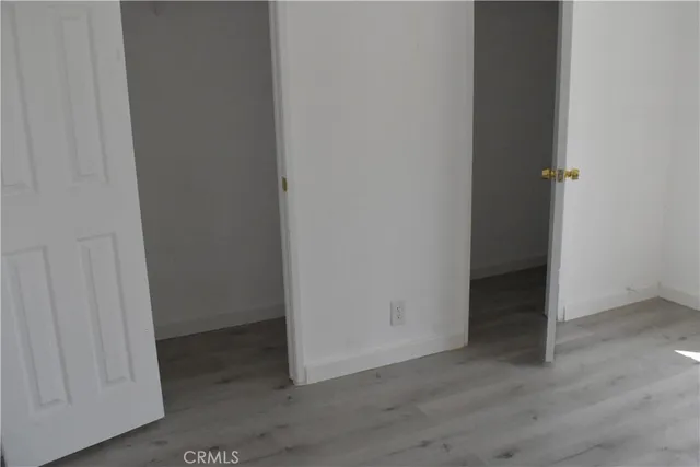 a view of utility room