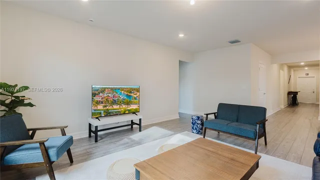 $3,850 | 3001 Hibiscus Avenue, Lauderdale Lakes, FL 33311