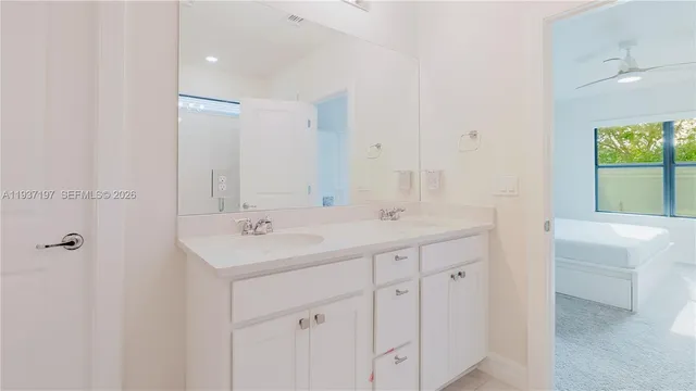 $3,850 | 3001 Hibiscus Avenue, Lauderdale Lakes, FL 33311