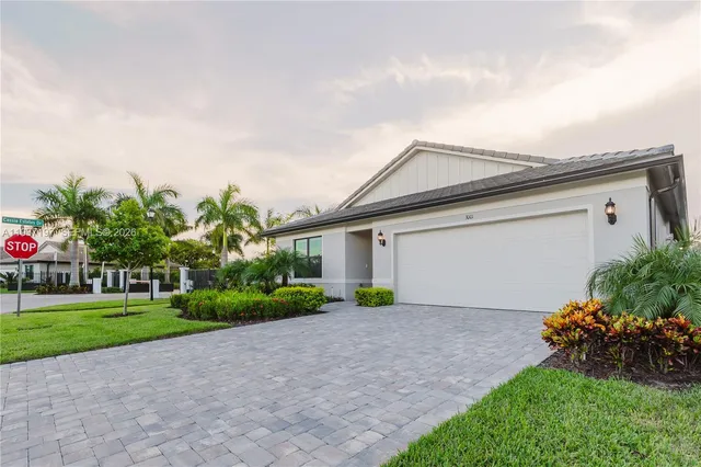 $3,850 | 3001 Hibiscus Avenue, Lauderdale Lakes, FL 33311