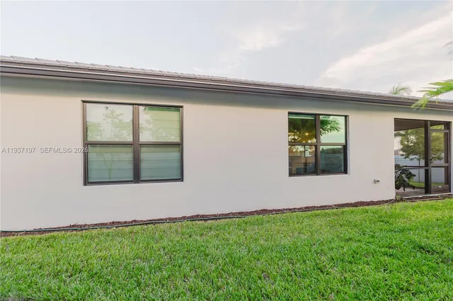 $3,850 | 3001 Hibiscus Avenue, Lauderdale Lakes, FL 33311