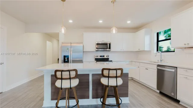 $3,850 | 3001 Hibiscus Avenue, Lauderdale Lakes, FL 33311