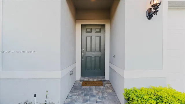 $3,850 | 3001 Hibiscus Avenue, Lauderdale Lakes, FL 33311