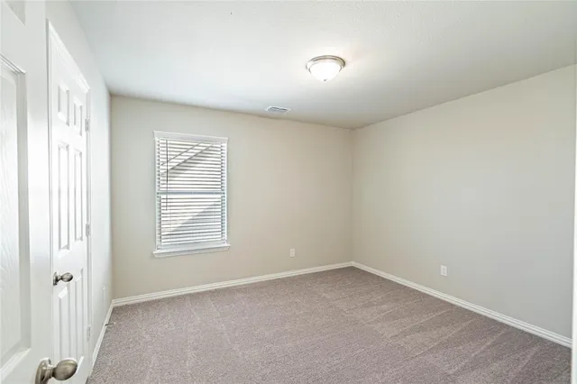 $2,095 | 112 Cole Pilot Point, Pilot Point, TX 76258