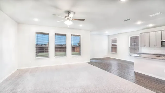 $2,095 | 112 Cole Pilot Point, Pilot Point, TX 76258