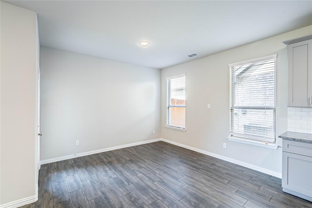 112 Cole Pilot Point Pilot Point, TX 76258 - Photo 6 of 23