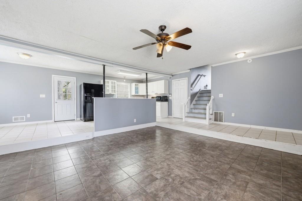 4002 Summer Place Snellville, GA 30039 - Photo 12 of 57