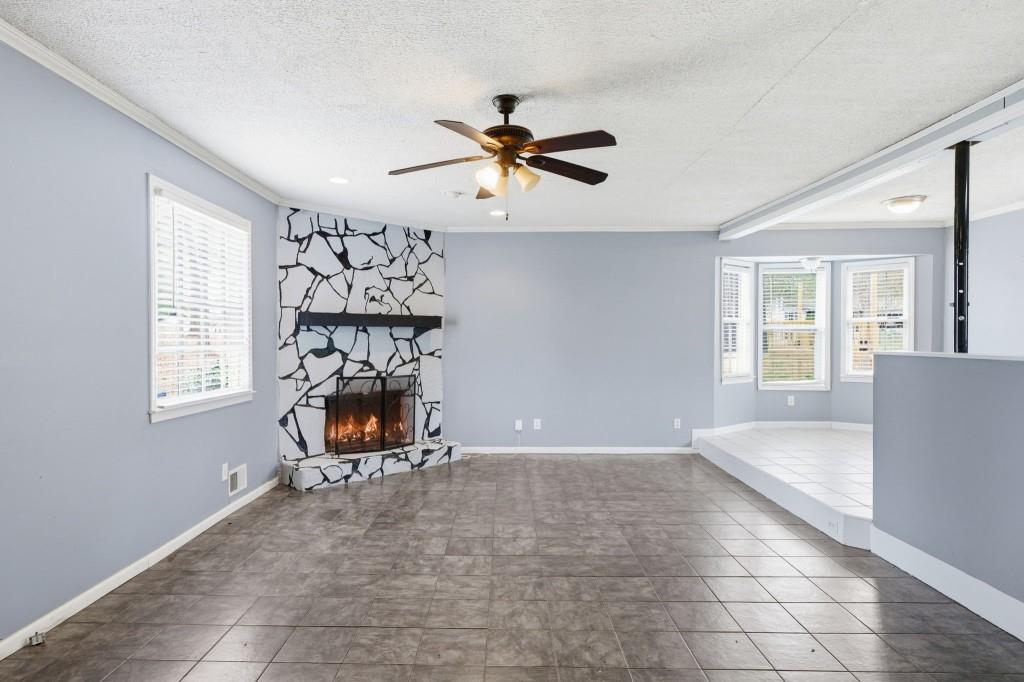 4002 Summer Place Snellville, GA 30039 - Photo 8 of 57