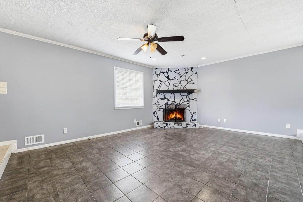 4002 Summer Place Snellville, GA 30039 - Photo 10 of 57