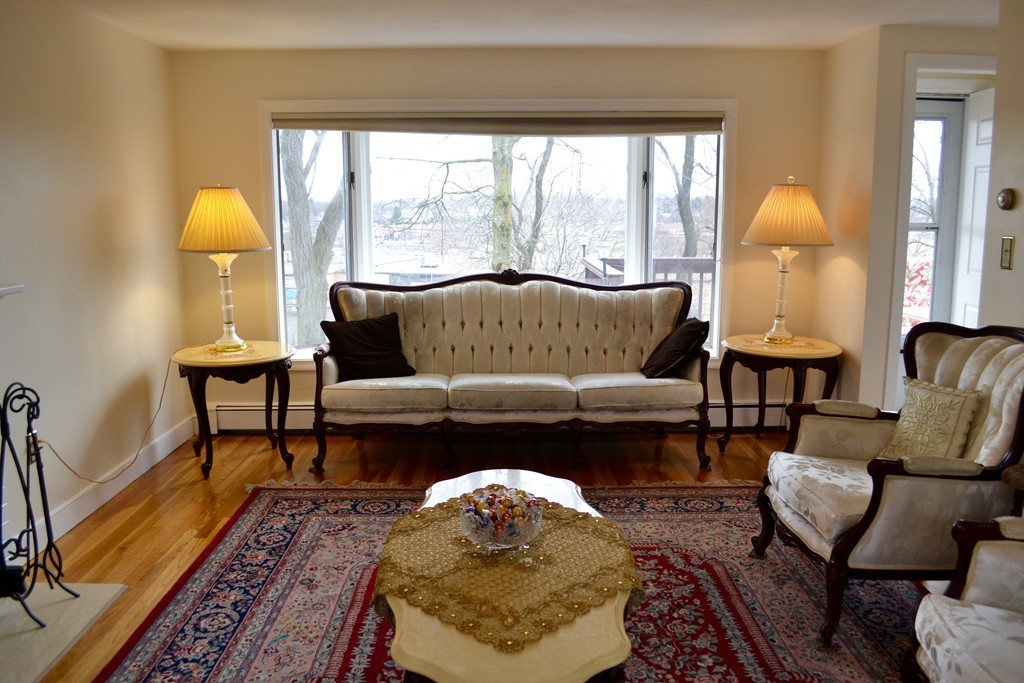 27 Parkview Road Waltham, MA 02452 - Photo 11 of 26 Gallery Image 11