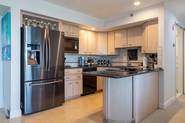 $3,900 | 1044 Ocean Boulevard, Unit 1B, Hampton, NH 03842