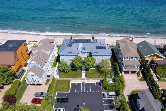 $3,900 | 1044 Ocean Boulevard, Unit 1B, Hampton, NH 03842