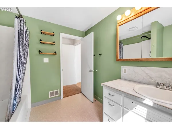 $4,600,000 | 26900 Crow Road, Eugene, OR 97405