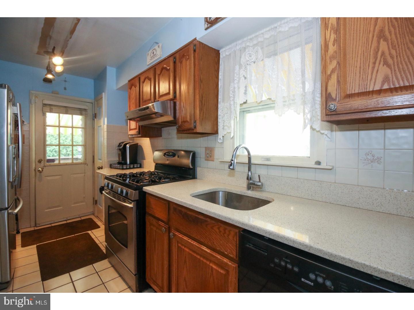 21 Harvard Road Havertown, PA 19083 - Photo 8 of 25 Kitchen