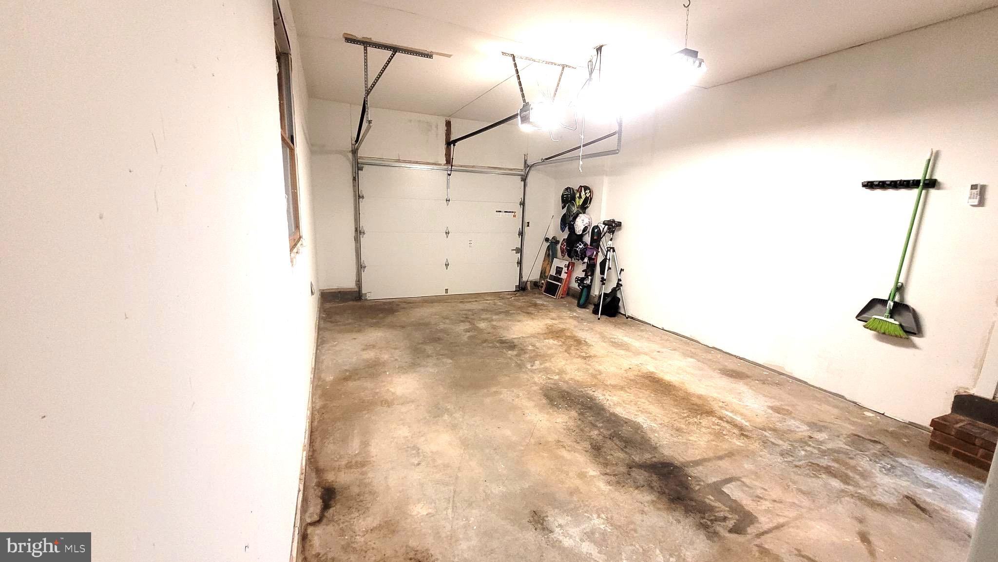1815 Manchester Road Westminster, MD 21157 - Photo 35 of 45 Spacious garage ready for your projects.