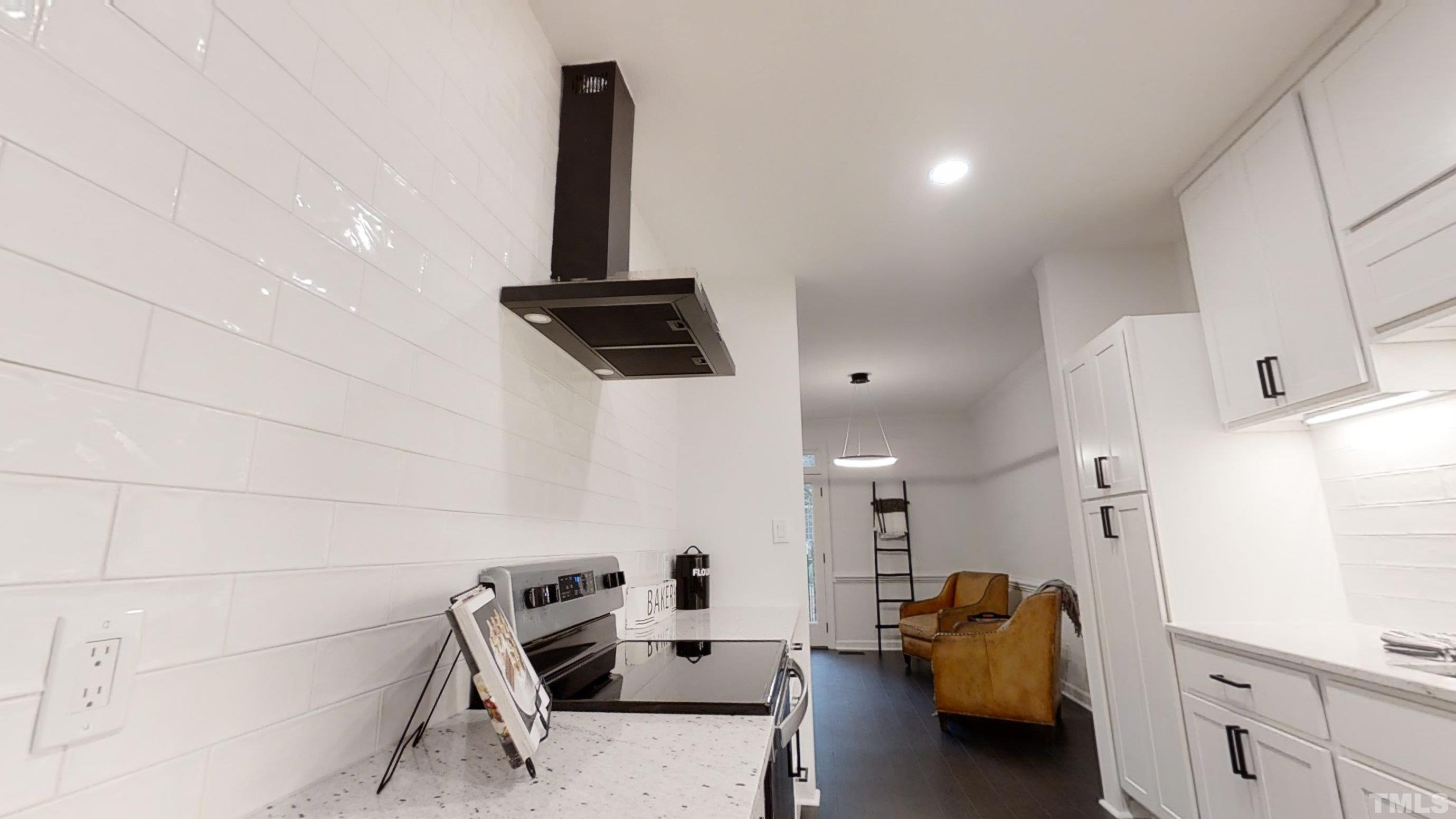 6103 Tipping Circle Raleigh, NC 27609 - Photo 2 of 29