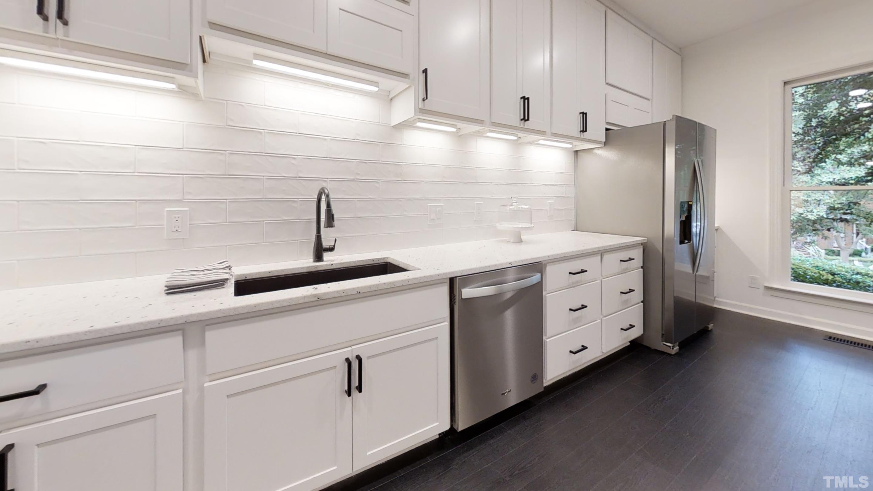 6103 Tipping Circle Raleigh, NC 27609 - Photo 4 of 29