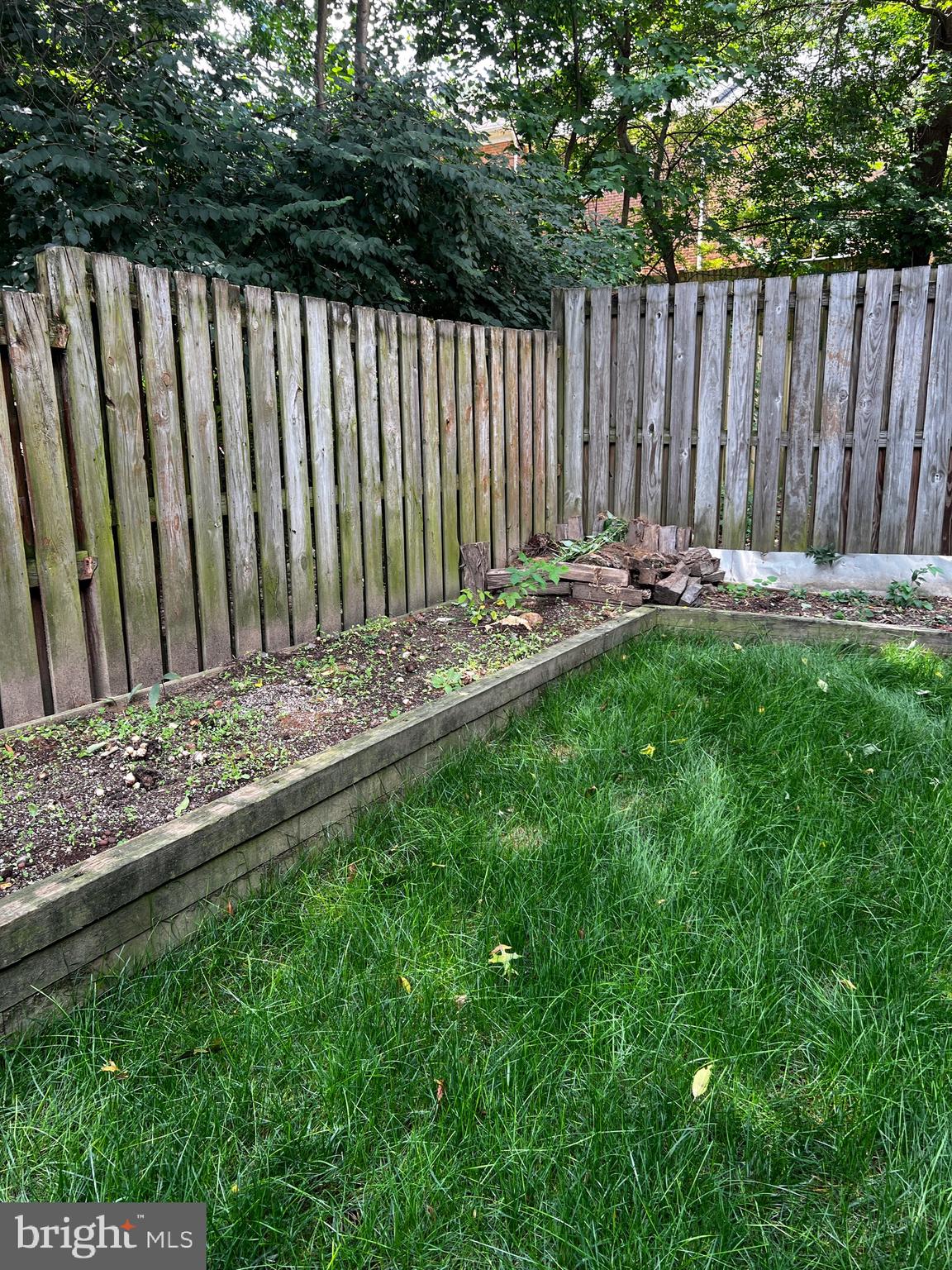 2312 Glade Bank Way Reston, VA 20191 - Photo 33 of 35 Lovely back patio