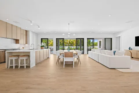 $3,599,000 | 2725 Northeast 28th Street, Fort Lauderdale, FL 33306