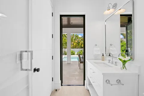 $3,599,000 | 2725 Northeast 28th Street, Fort Lauderdale, FL 33306