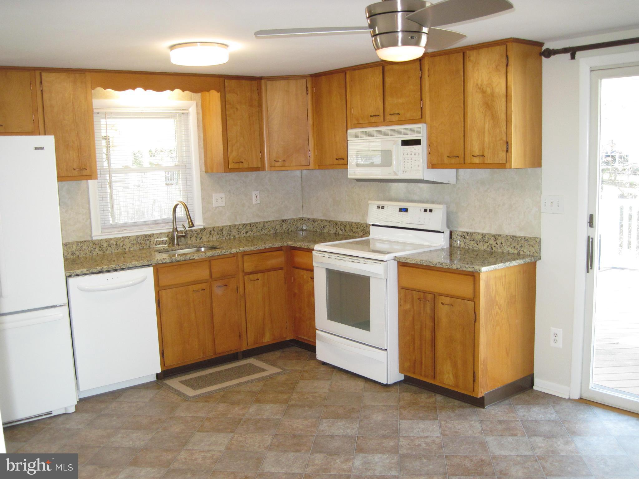 1726 Middleborough Road Baltimore, MD 21221 - Photo 6 of 30 Kitchen