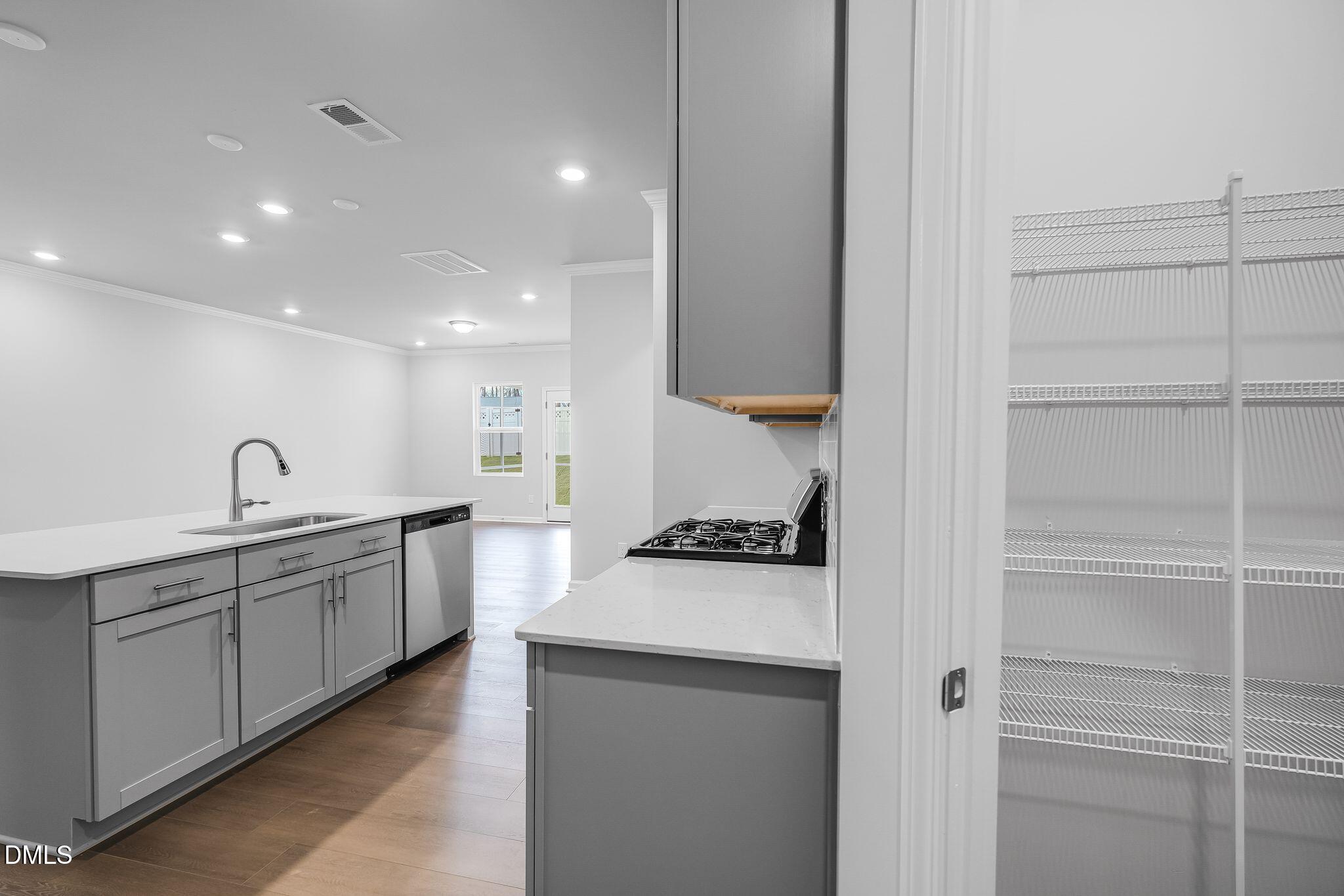 706 Maple Br Circle Graham, NC 27253 - Photo 35 of 40 SUN_Sagecroft_Pic_Davidson_QMI_104_Pantr