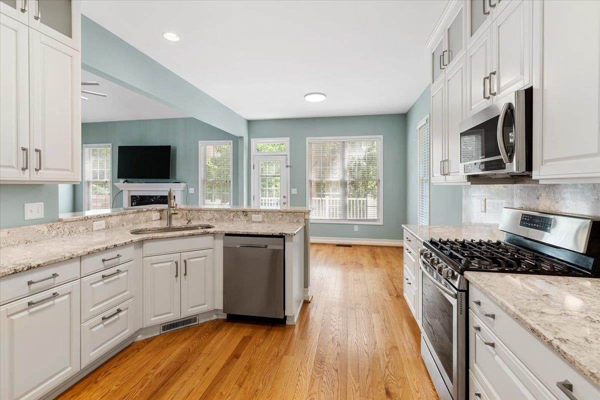 1044 Green Ridge Road Christiansburg, VA 24073 - Photo 16 of 97 Gallery Image 16