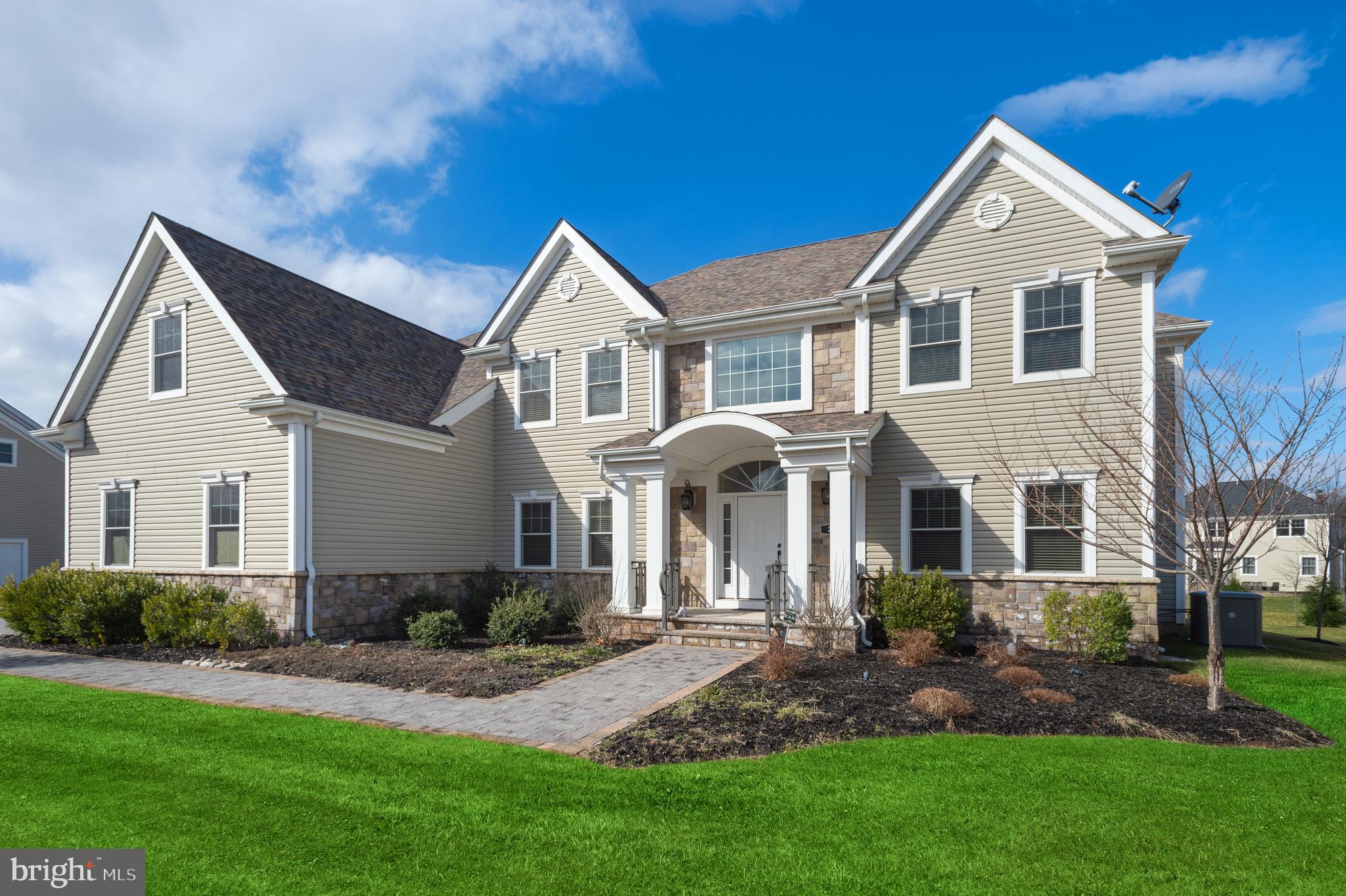 23 Liam Place Skillman, NJ 08558 - Photo 2 of 44