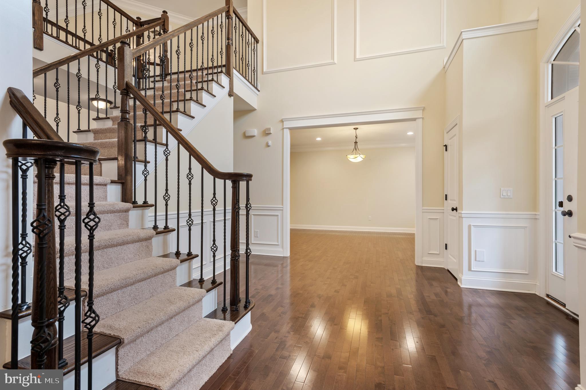 23 Liam Place Skillman, NJ 08558 - Photo 3 of 44