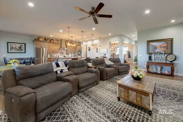 $1,570,000 | 415 North Locust Grove Road, Kuna, ID 83634