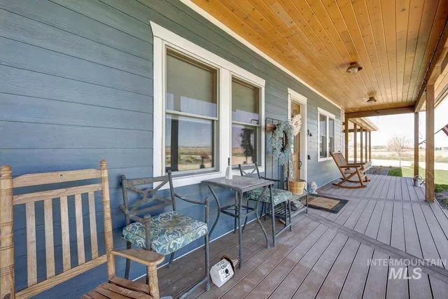 $1,570,000 | 415 North Locust Grove Road, Kuna, ID 83634