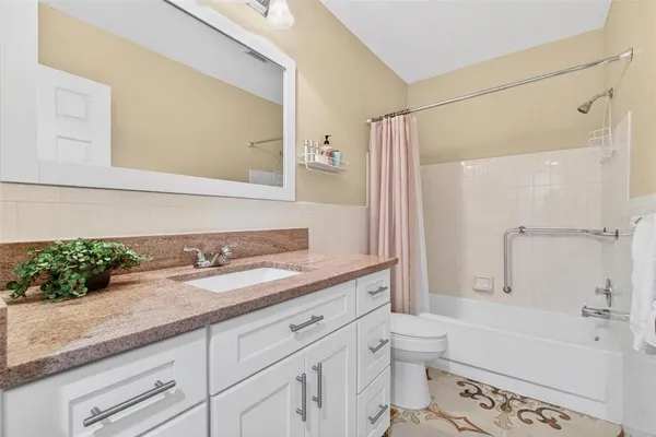 $2,250 | 2254 Norwegian Drive, Unit 2, Clearwater, FL 33763