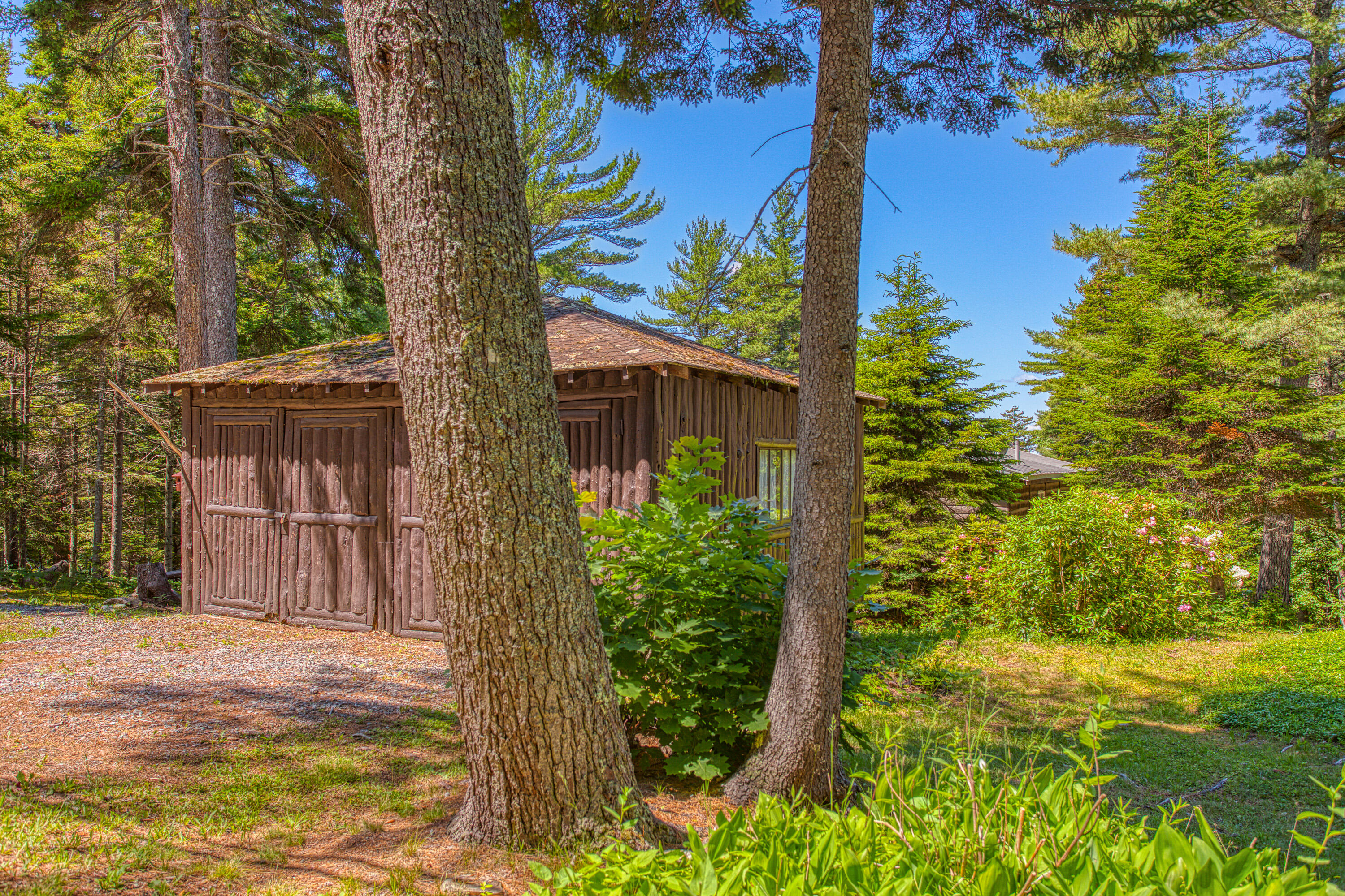 87 Crest Avenue Boothbay Harbor, ME 04538 - Photo 23 of 27 Garage