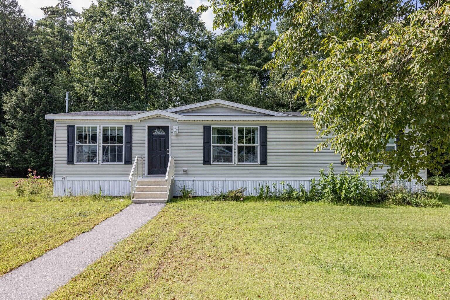 5 Commodore Drive Sanford, ME 04073 - Photo 37 of 42 37