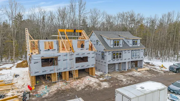 $549,900 | 11 Creekside Court, Unit 6, Kennebunk, ME 04043